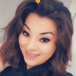 Meet your Posher, Alessa